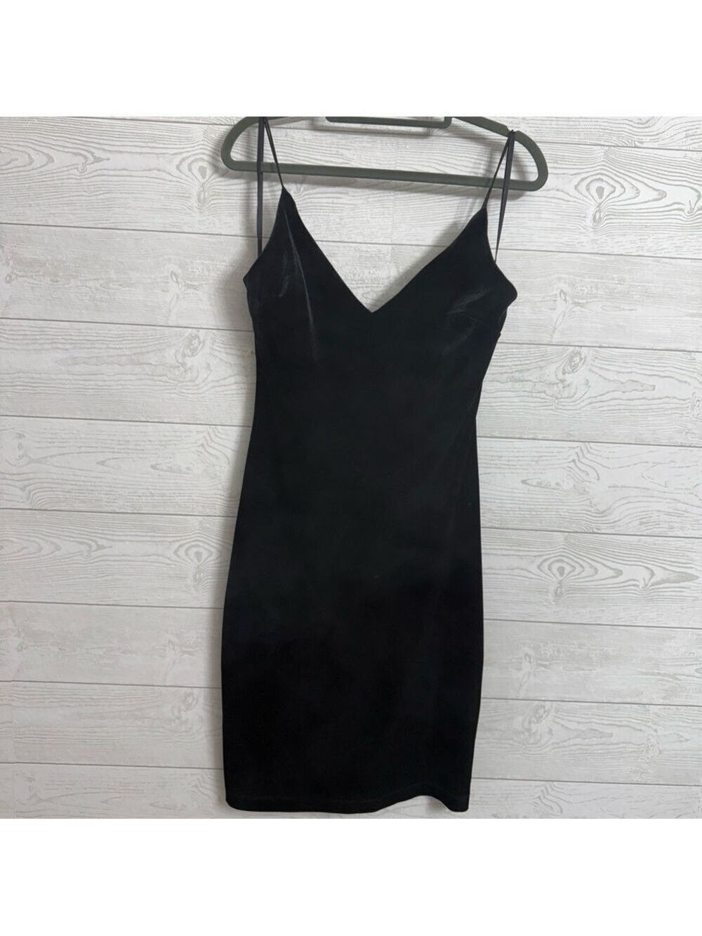 B Smart Women’s Black Velvet Midi Party Dress. Size L